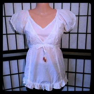 Antilia Femme White Eyelet Lace Peasant Top Large